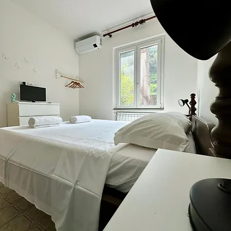 Terrace & Parking - Near Fegina Апартаменты