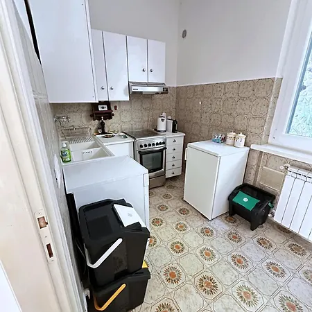 Terrace & Parking - Near Fegina